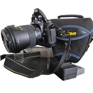 Nikon D70 6.1MP Digital DSLR Camera w/ Tamron 18-270mm F3.5-6.3 Di II B003 Lens